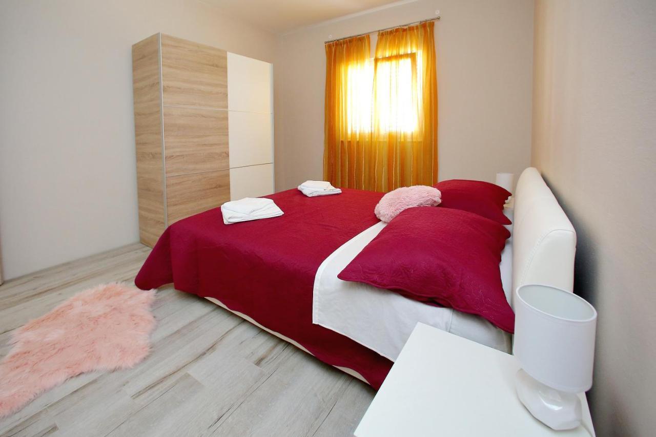 Sukošan Apartments Sonia מראה חיצוני תמונה