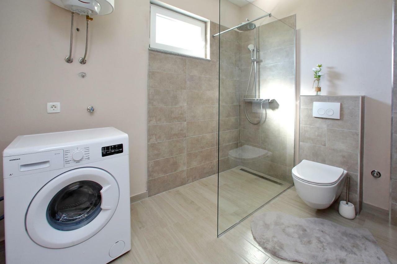 Sukošan Apartments Sonia מראה חיצוני תמונה