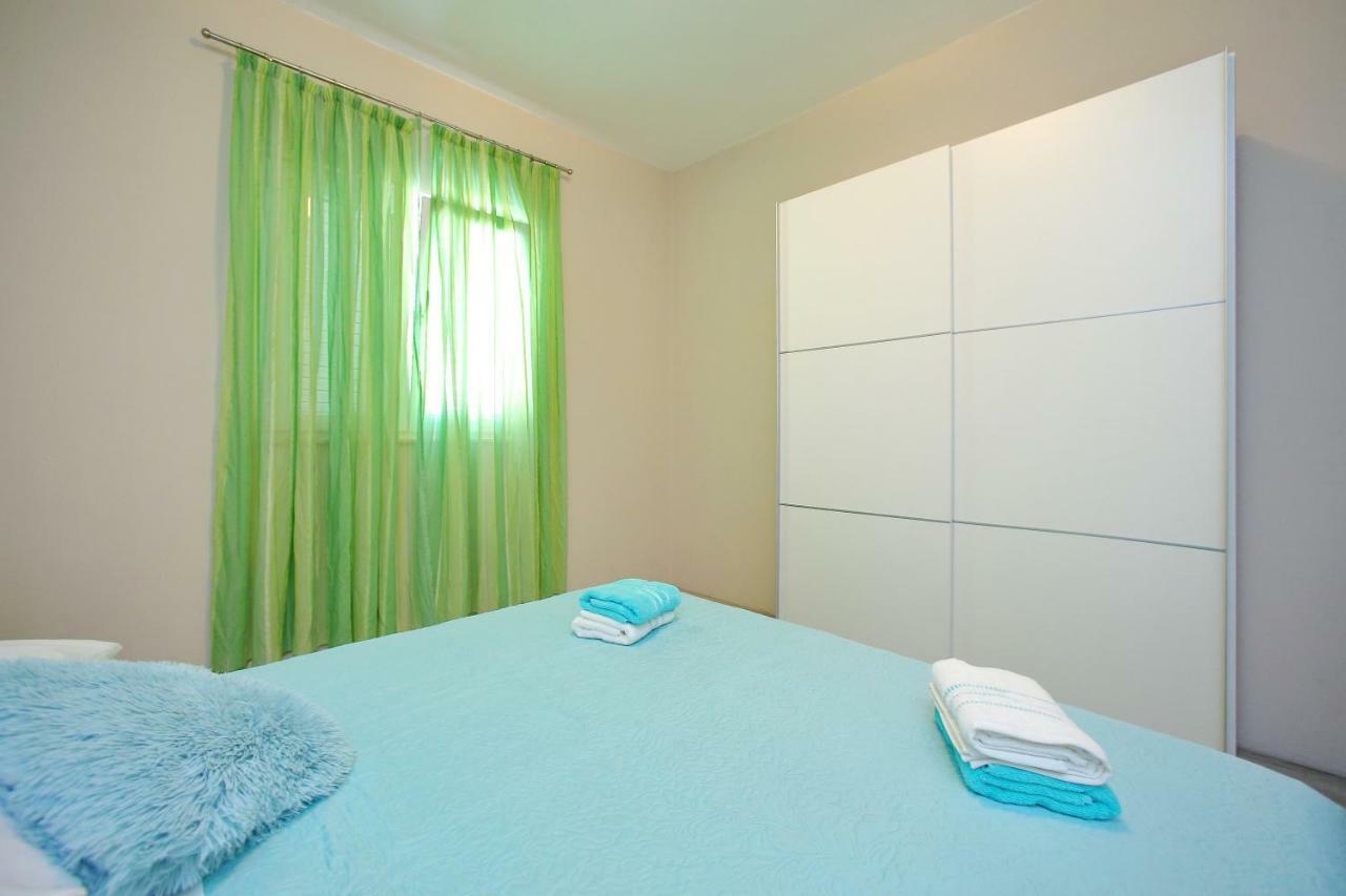Sukošan Apartments Sonia מראה חיצוני תמונה